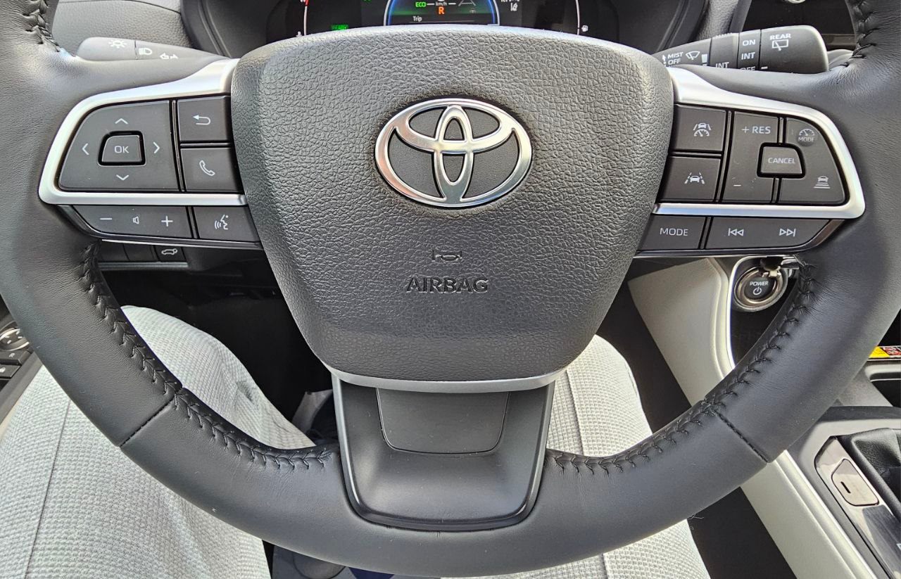 Toyota Grand Highlander - фото 20