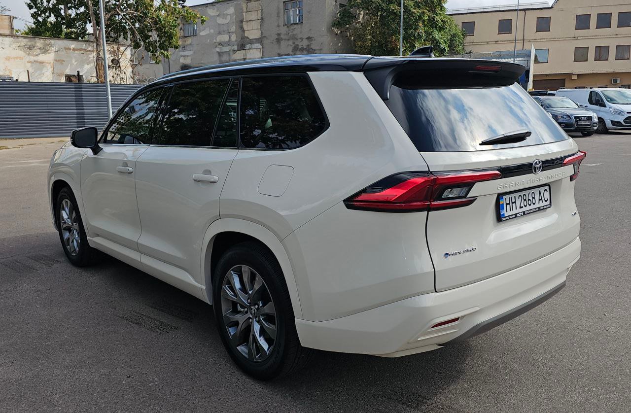 Toyota Grand Highlander - фото 7