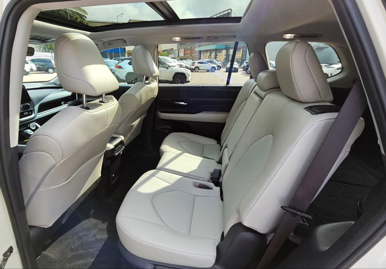 Toyota Grand Highlander - фото 16
