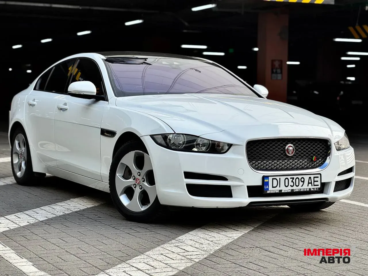 Jaguar XE - фото 4