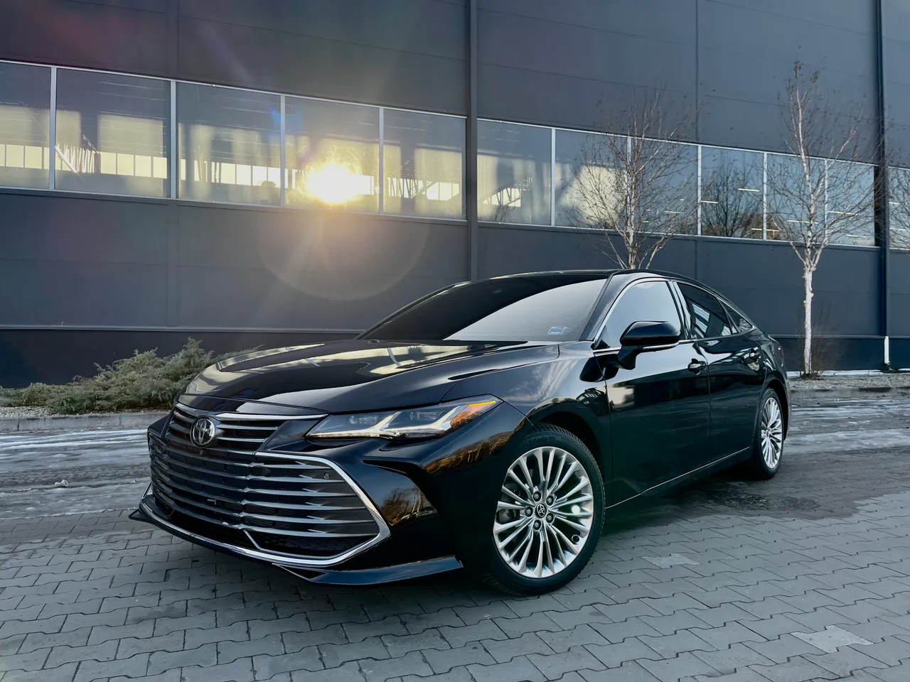 Toyota Avalon - фото 2
