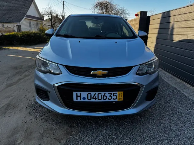 Chevrolet Sonic - фото 2