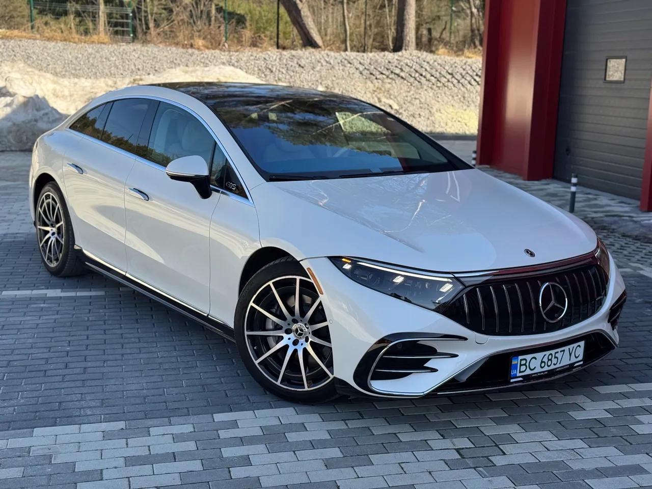 Mercedes-Benz EQS - фото 3