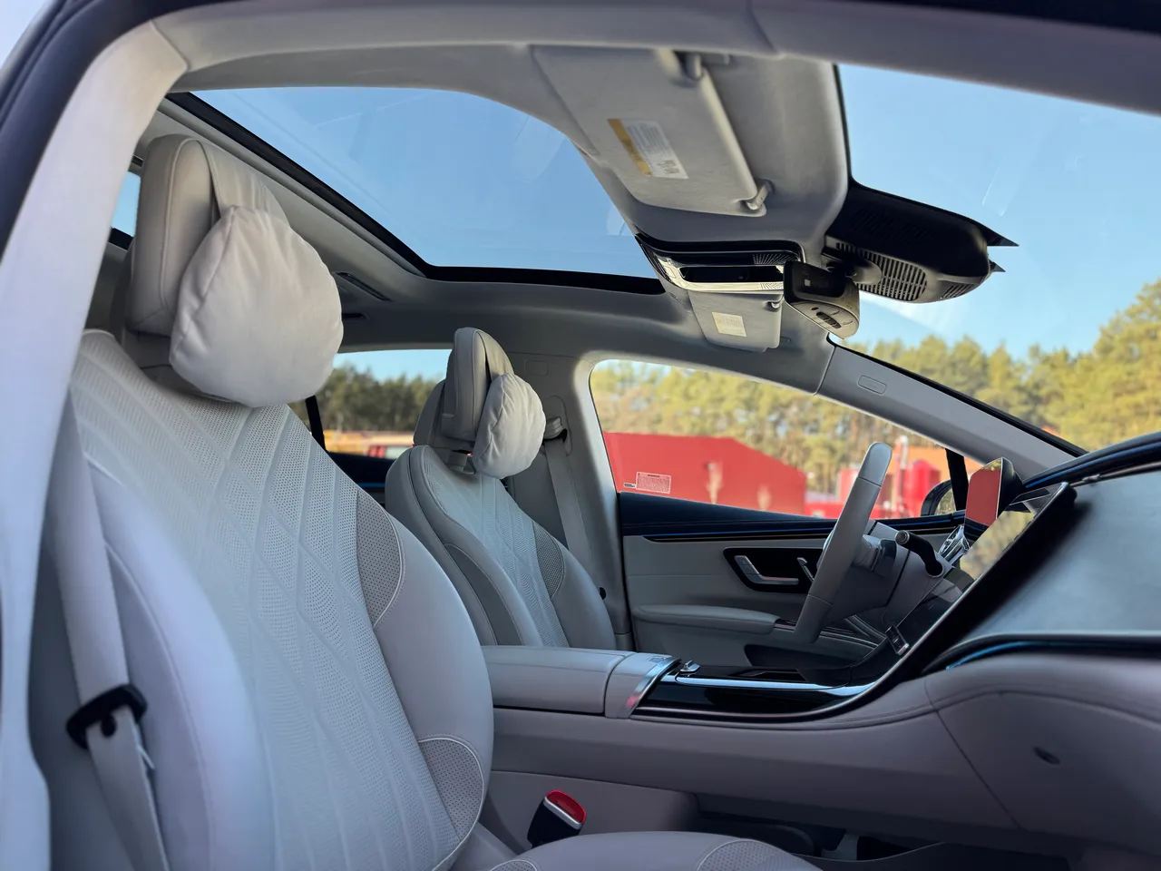 Mercedes-Benz EQS - фото 16