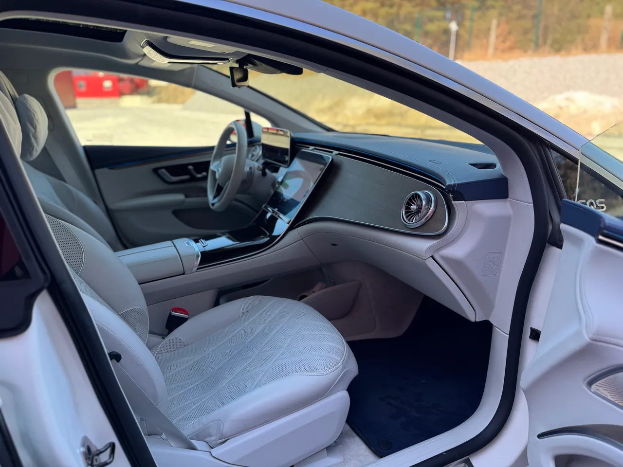 Mercedes-Benz EQS - фото 17