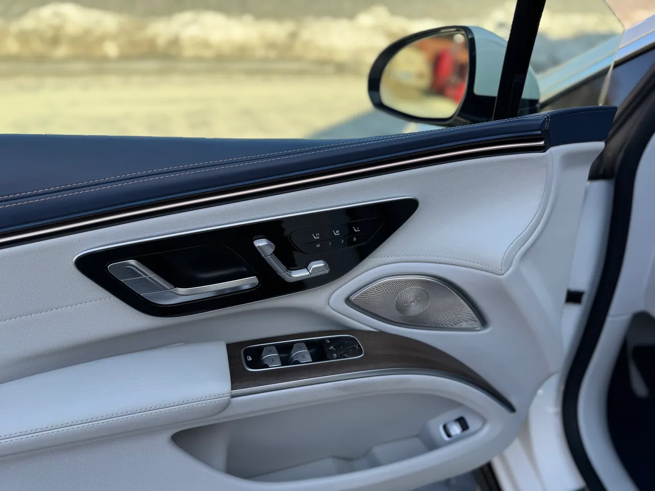 Mercedes-Benz EQS - фото 20