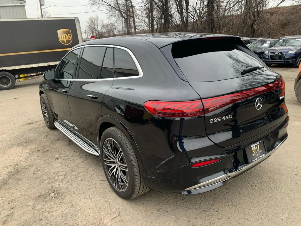 Mercedes-Benz EQS SUV - фото 7