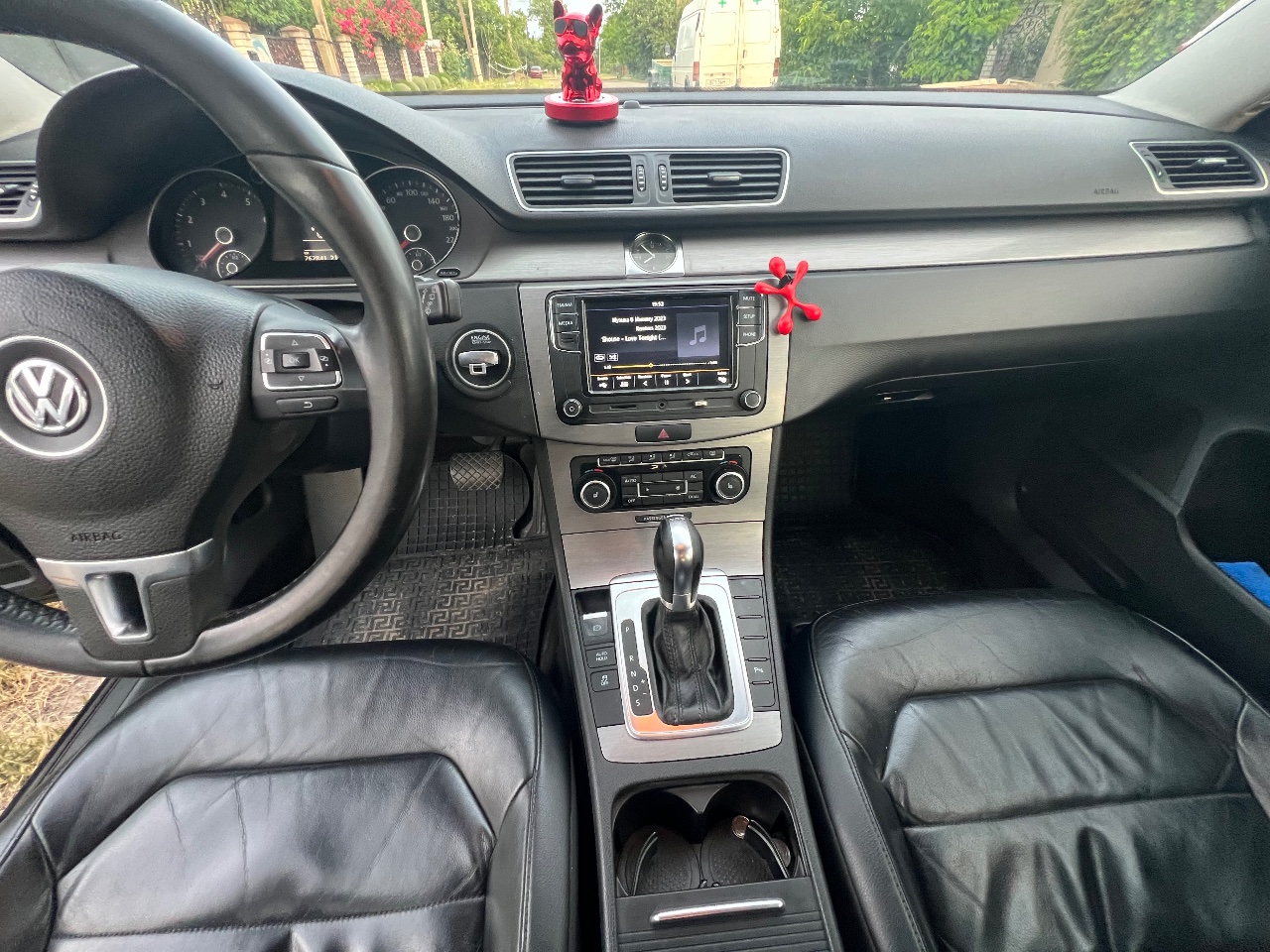 Volkswagen Passat - фото 2