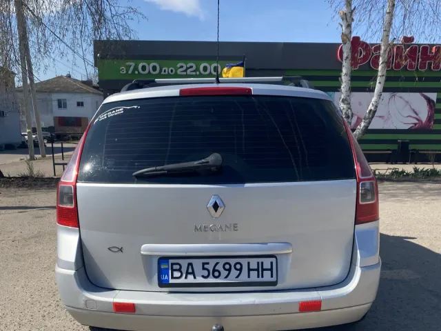 Renault Megane - фото 5