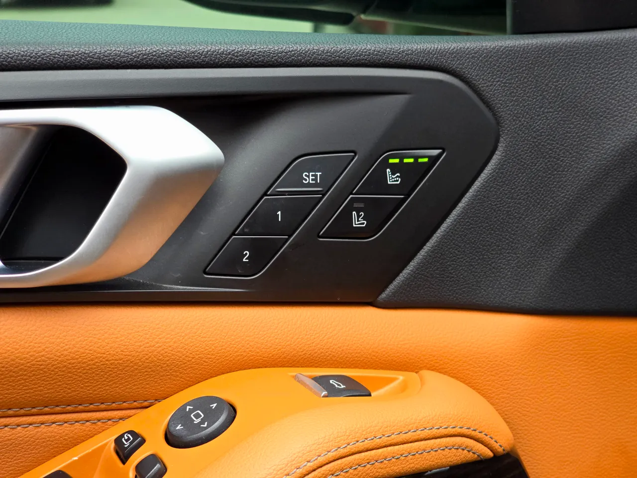 BMW X5 - фото 32