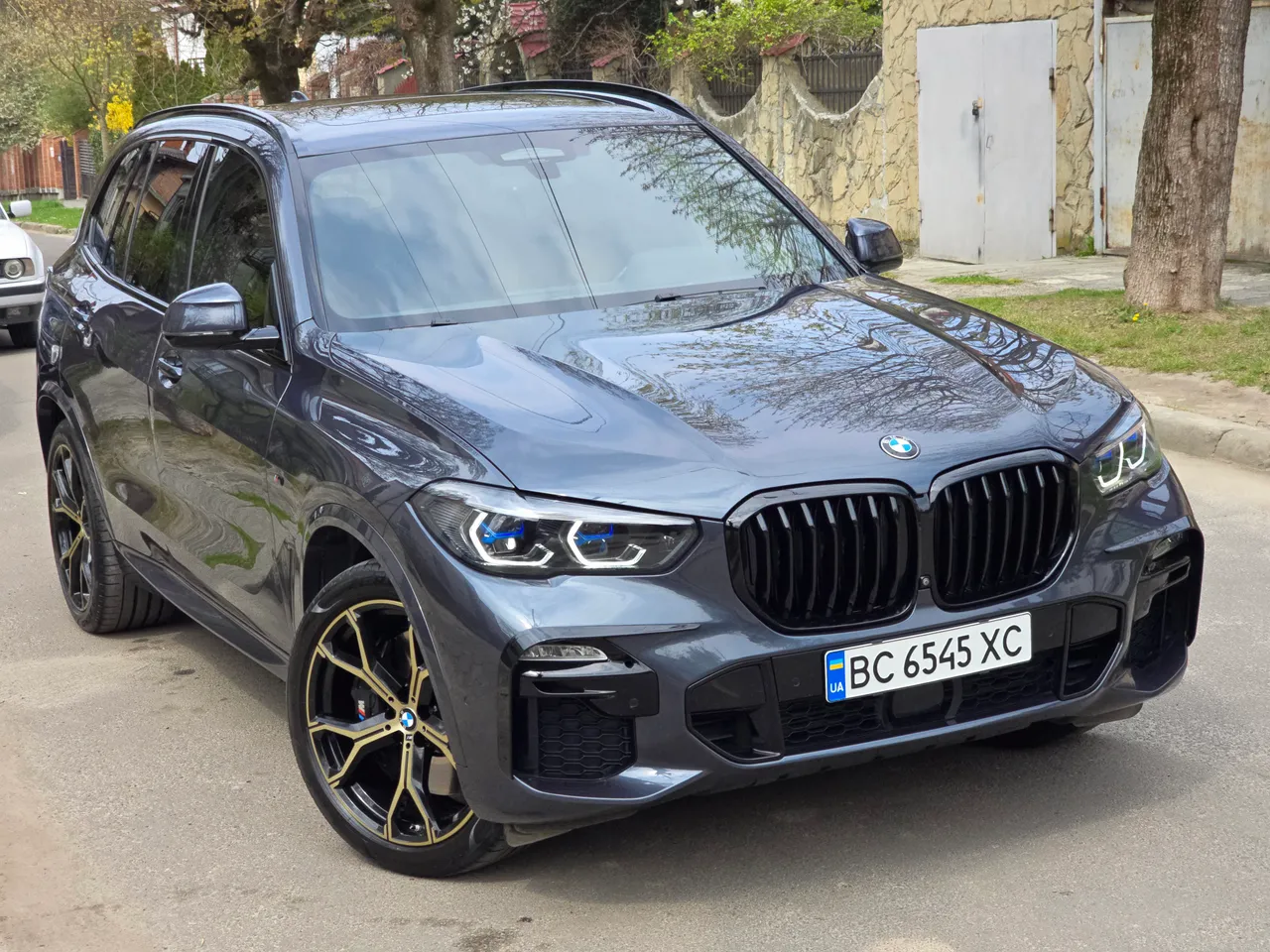 BMW X5 - фото 2