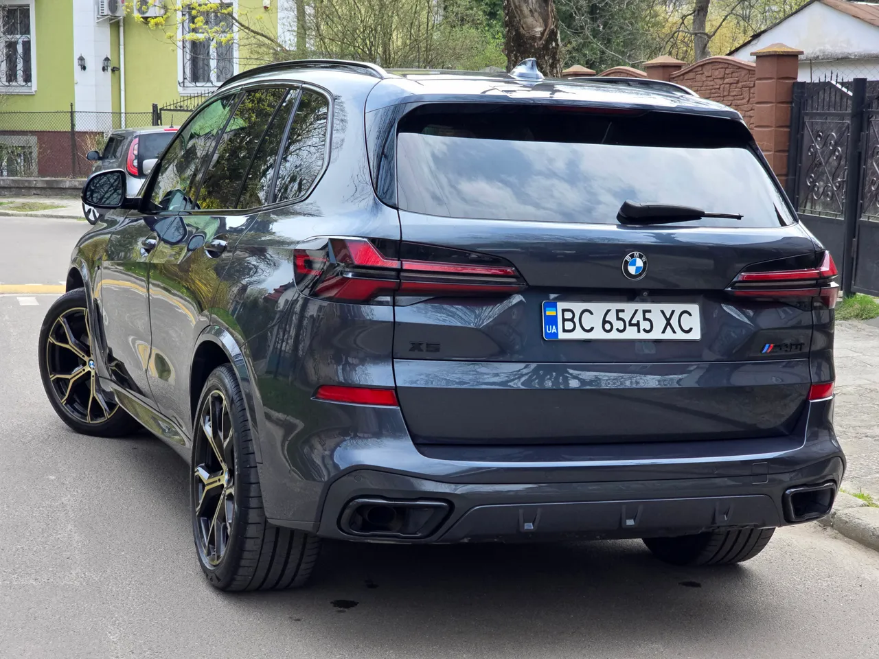 BMW X5 - фото 12