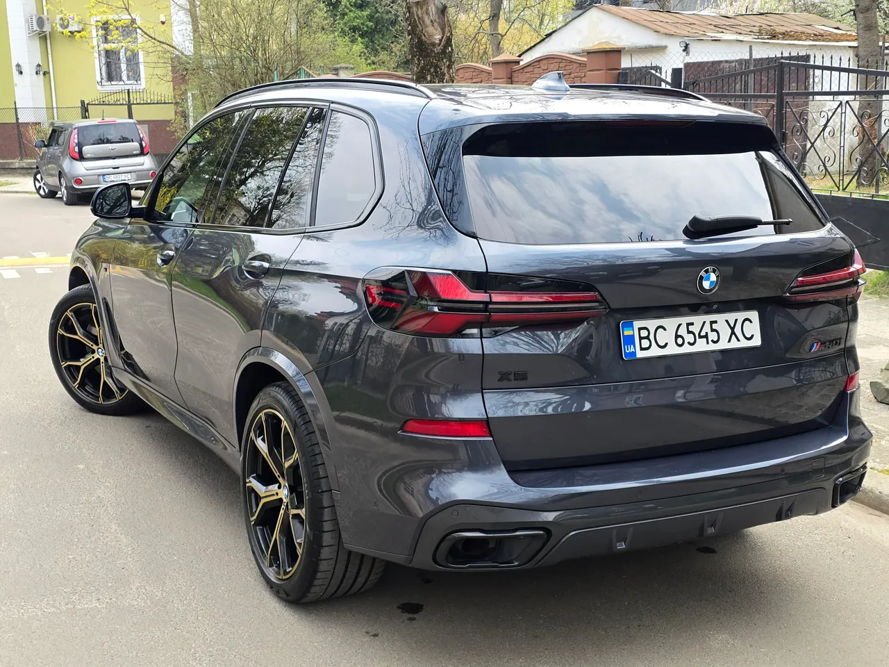 BMW X5 - фото 11