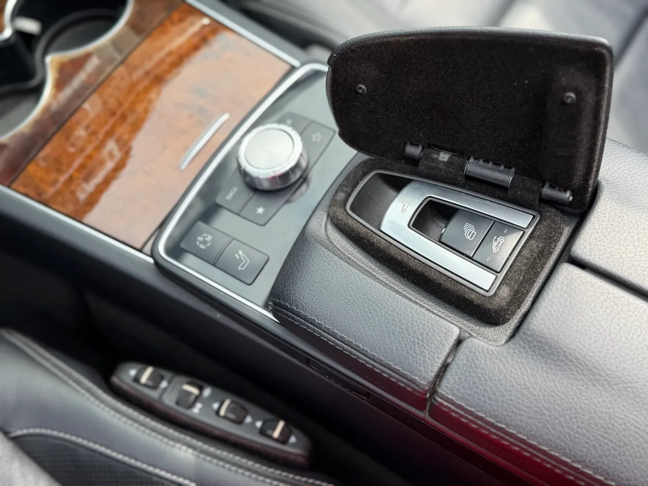 Mercedes-Benz E-Класс - фото 19