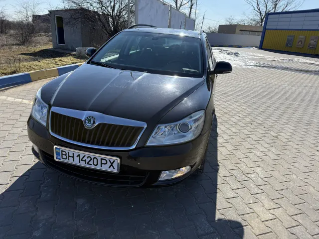 Skoda Octavia - фото 1