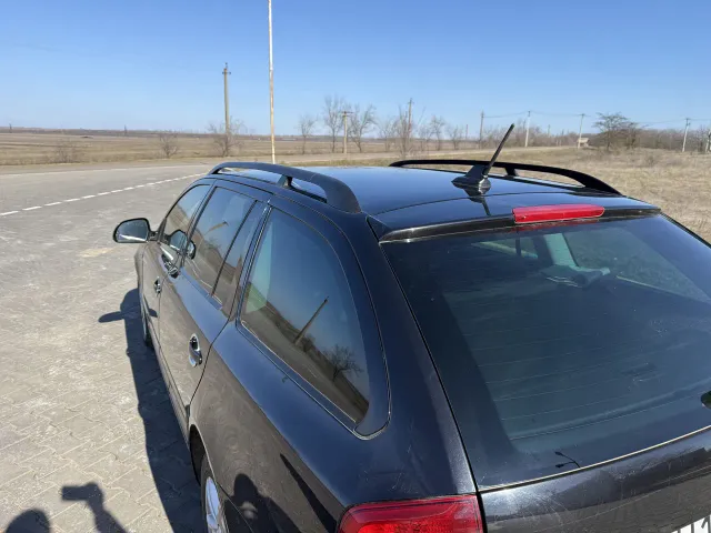 Skoda Octavia - фото 4