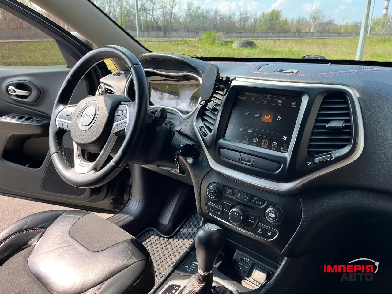 Jeep Cherokee - фото 15
