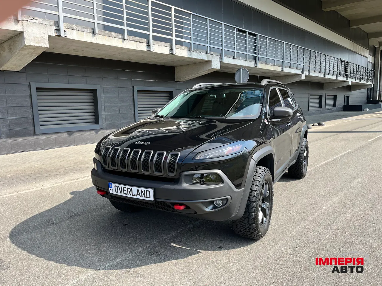 Jeep Cherokee - фото 2