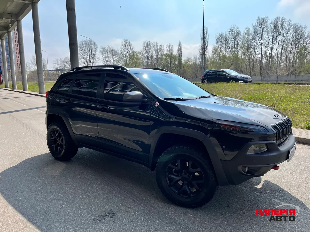 Jeep Cherokee - фото 8