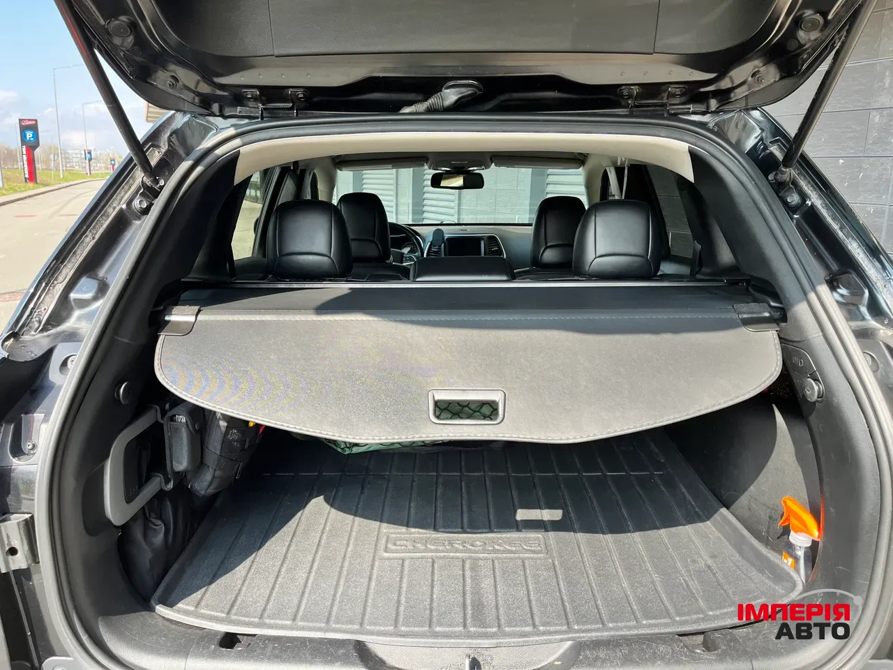Jeep Cherokee - фото 26