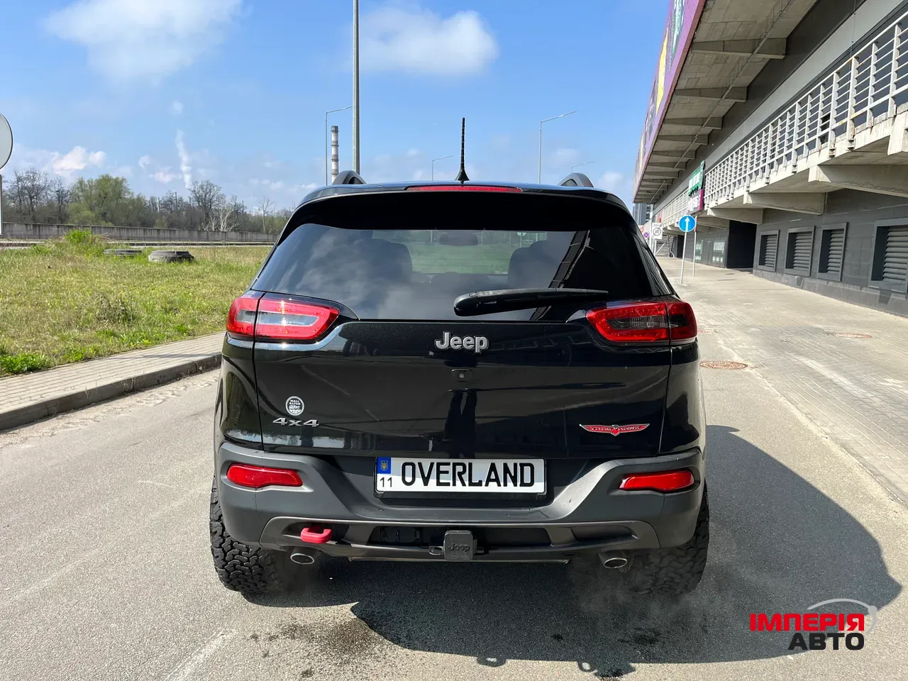 Jeep Cherokee - фото 6