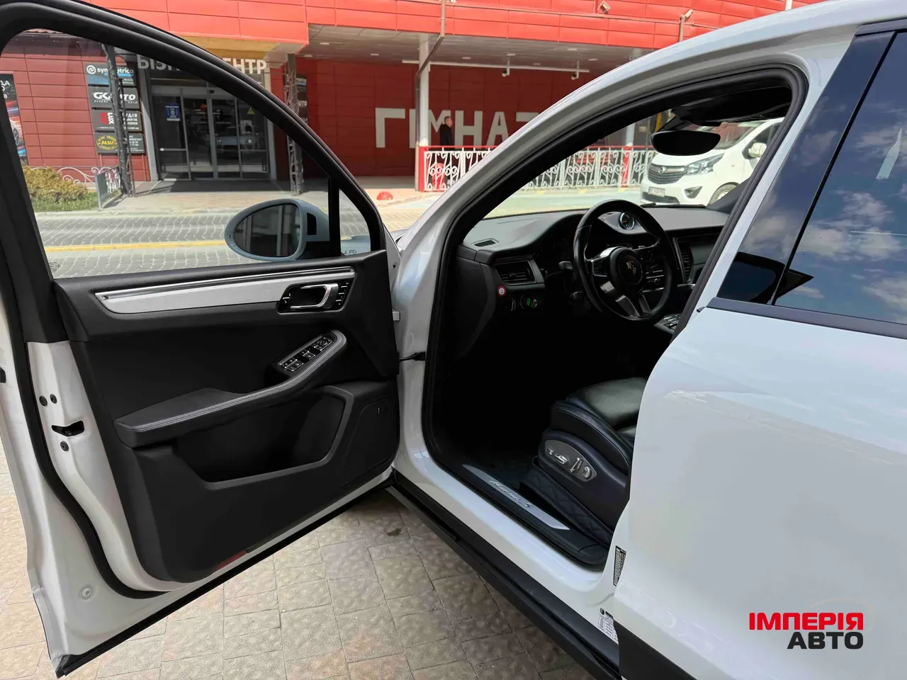 Porsche Macan - фото 11