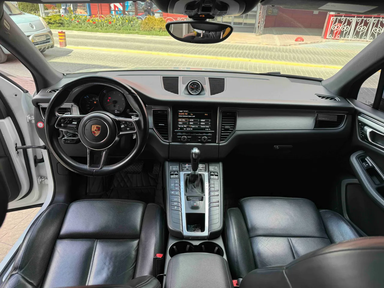 Porsche Macan - фото 41