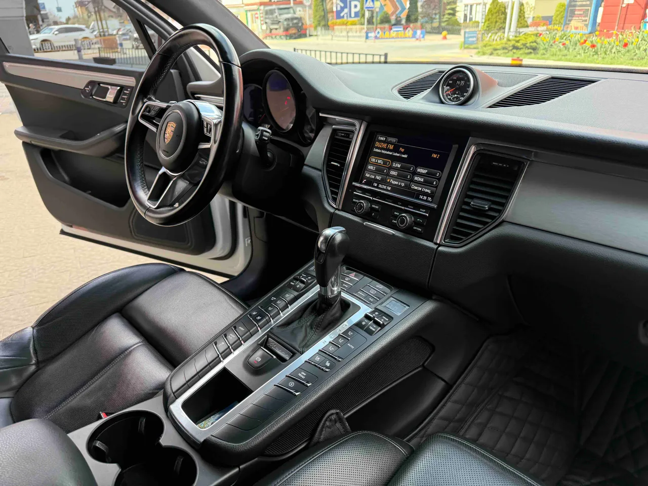 Porsche Macan - фото 53