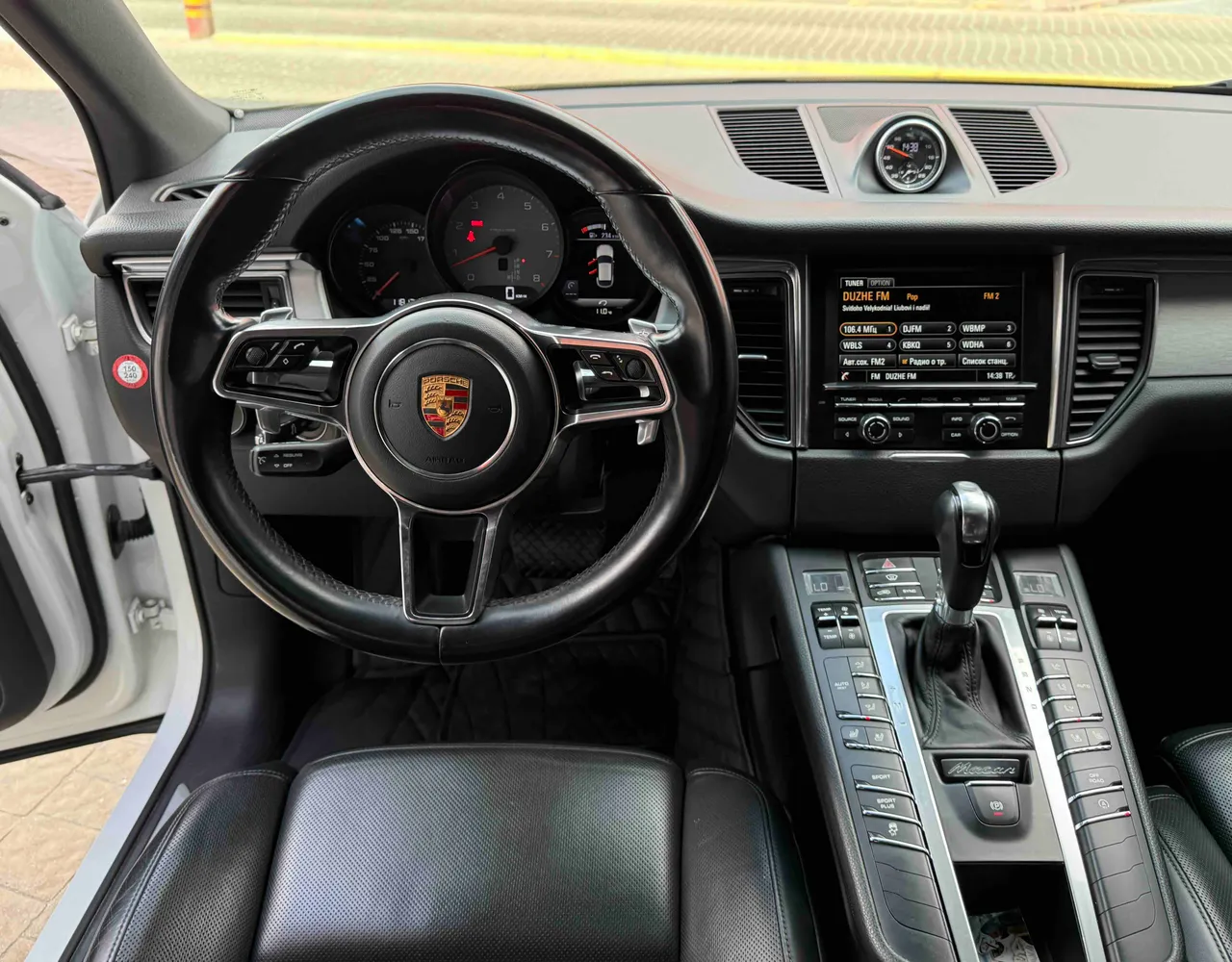 Porsche Macan - фото 42