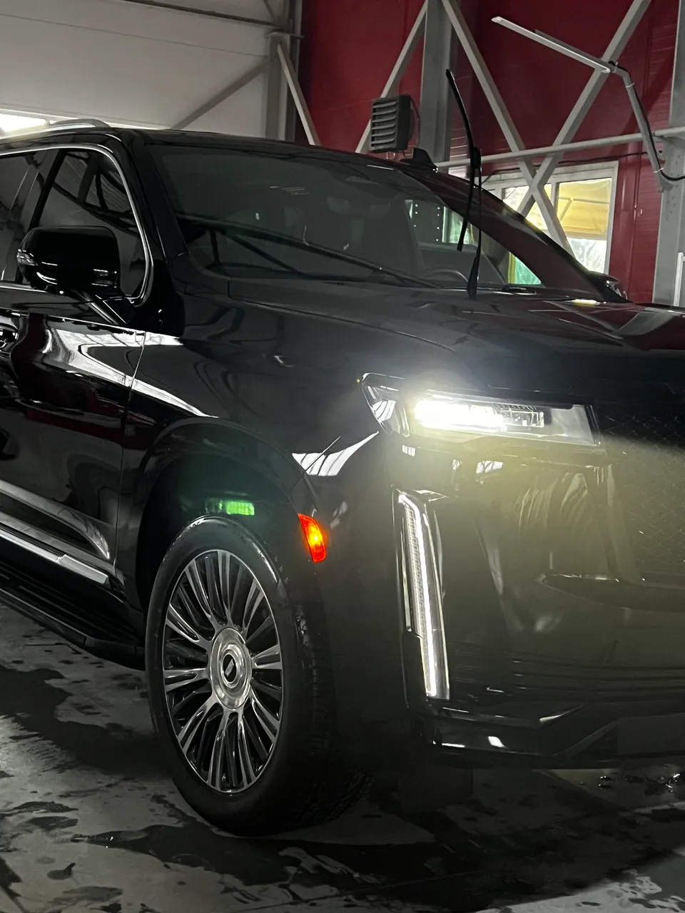 Cadillac Escalade - фото 3