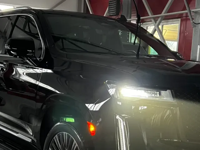 Cadillac Escalade - фото 3