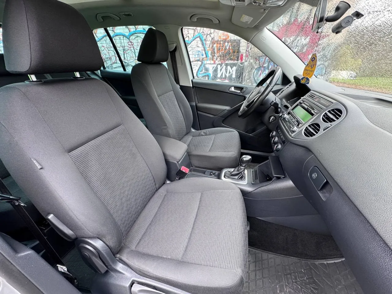 Volkswagen Tiguan - фото 23