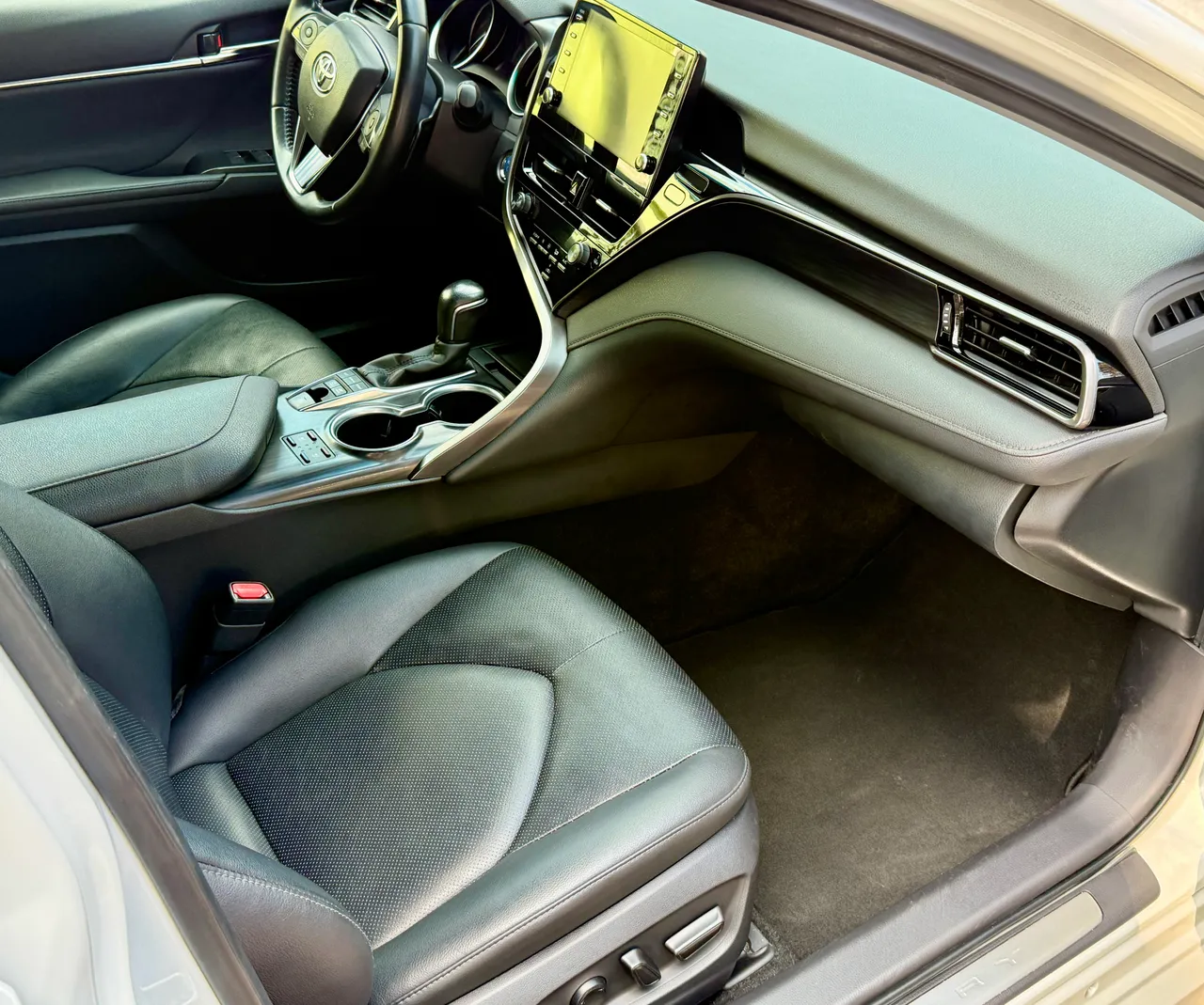 Toyota Camry - фото 10