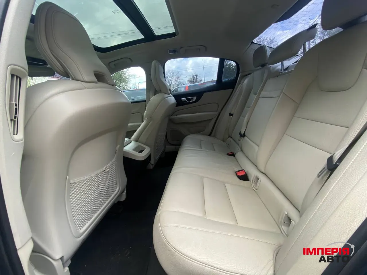 Volvo S60 - фото 20