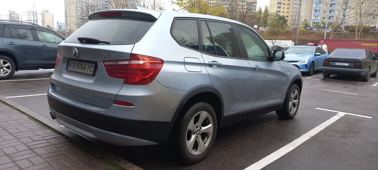 BMW X3 - фото 3