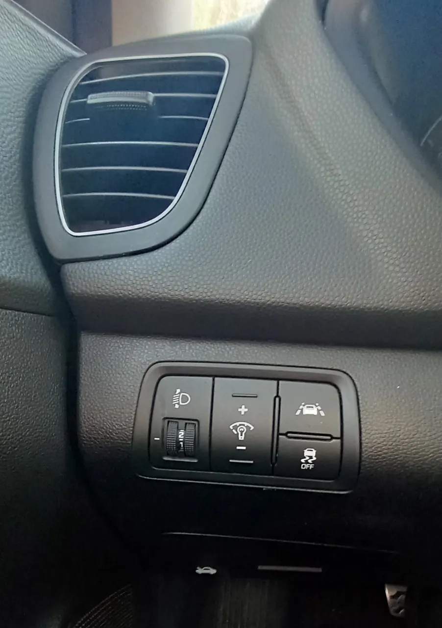 Hyundai i20 - фото 10