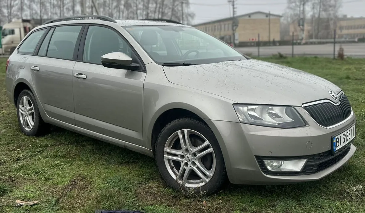 Skoda Octavia - фото 4