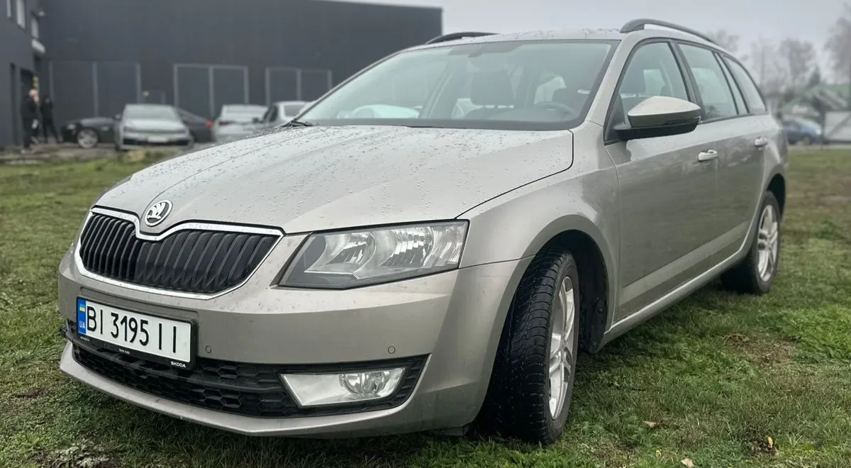 Skoda Octavia - фото 1