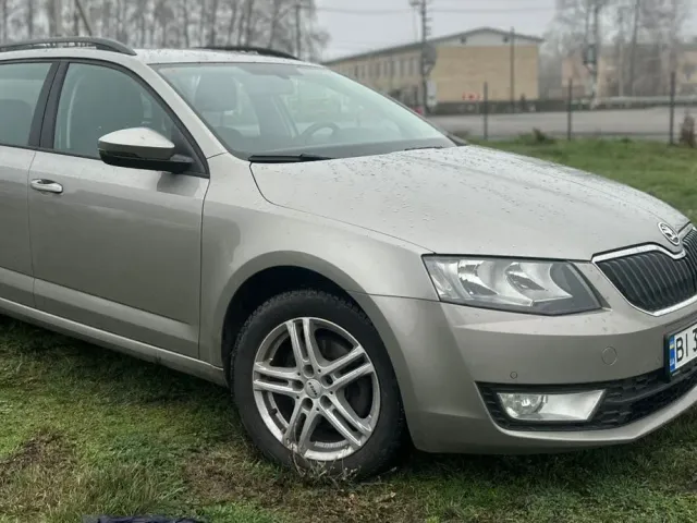 Skoda Octavia - фото 4