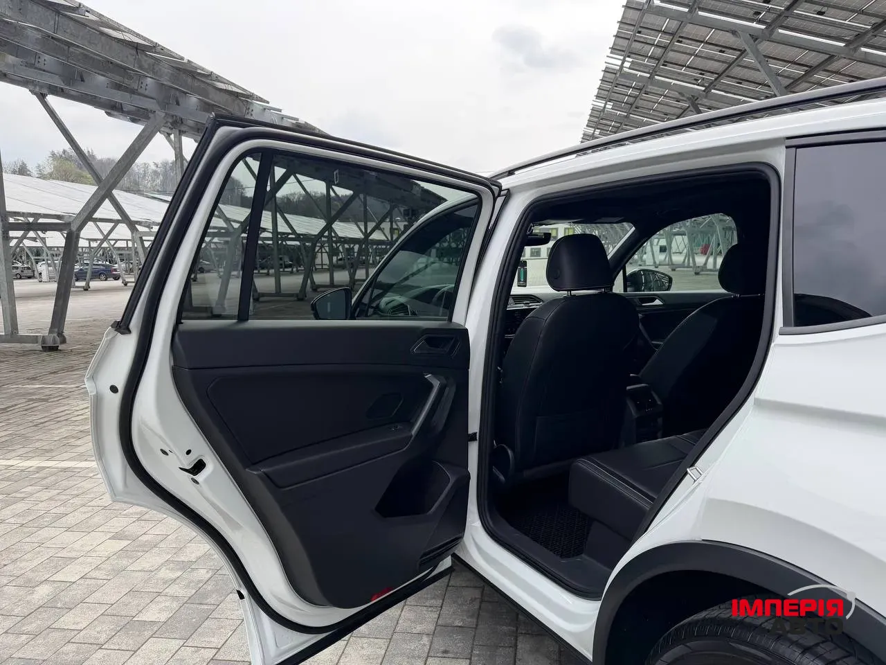 Volkswagen Tiguan - фото 23