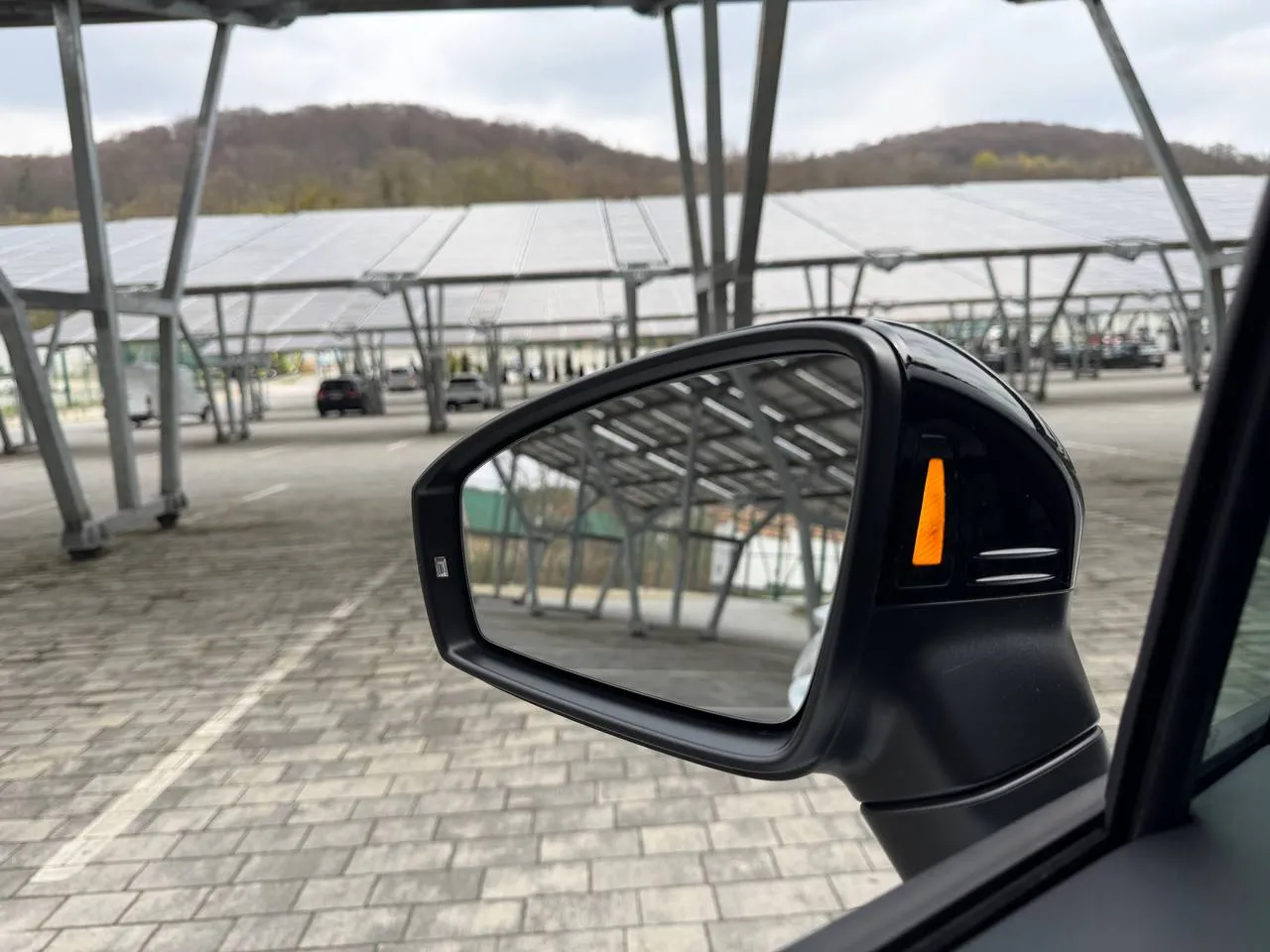 Volkswagen Tiguan - фото 18