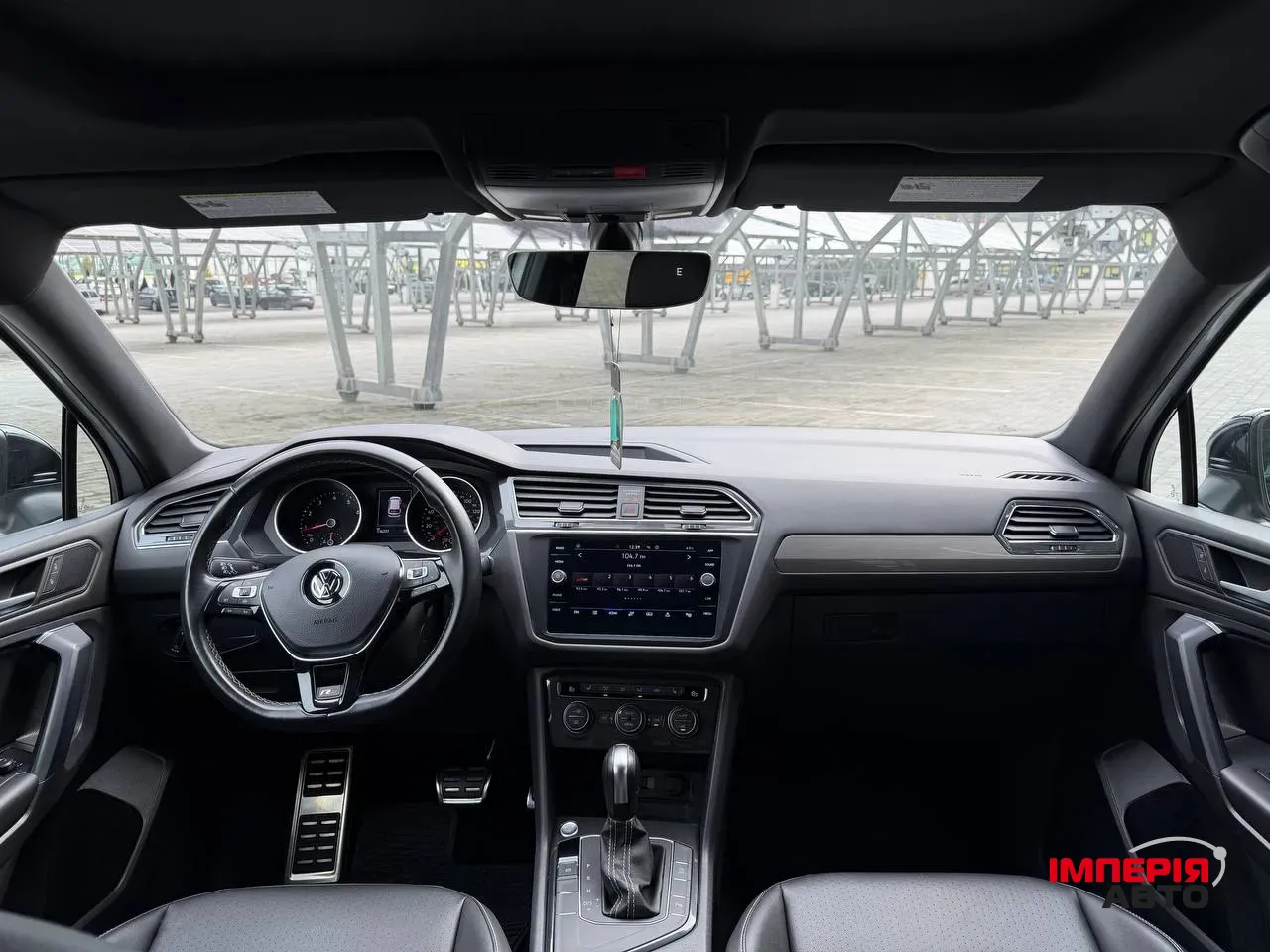 Volkswagen Tiguan - фото 32