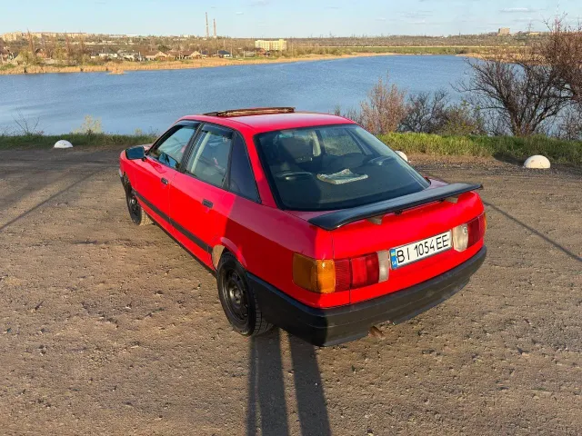 Audi 80 - фото 4