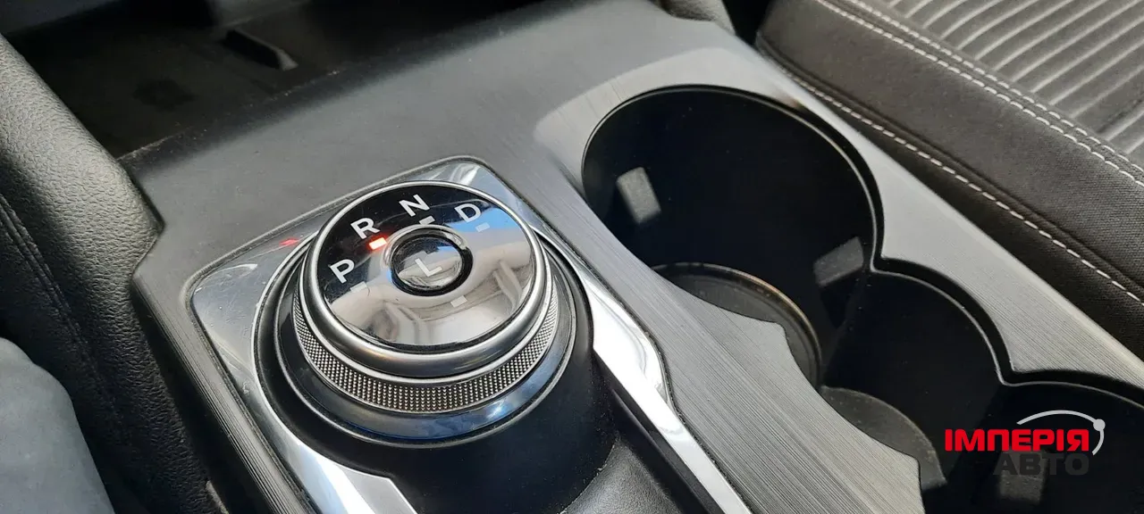 Ford Kuga - фото 12