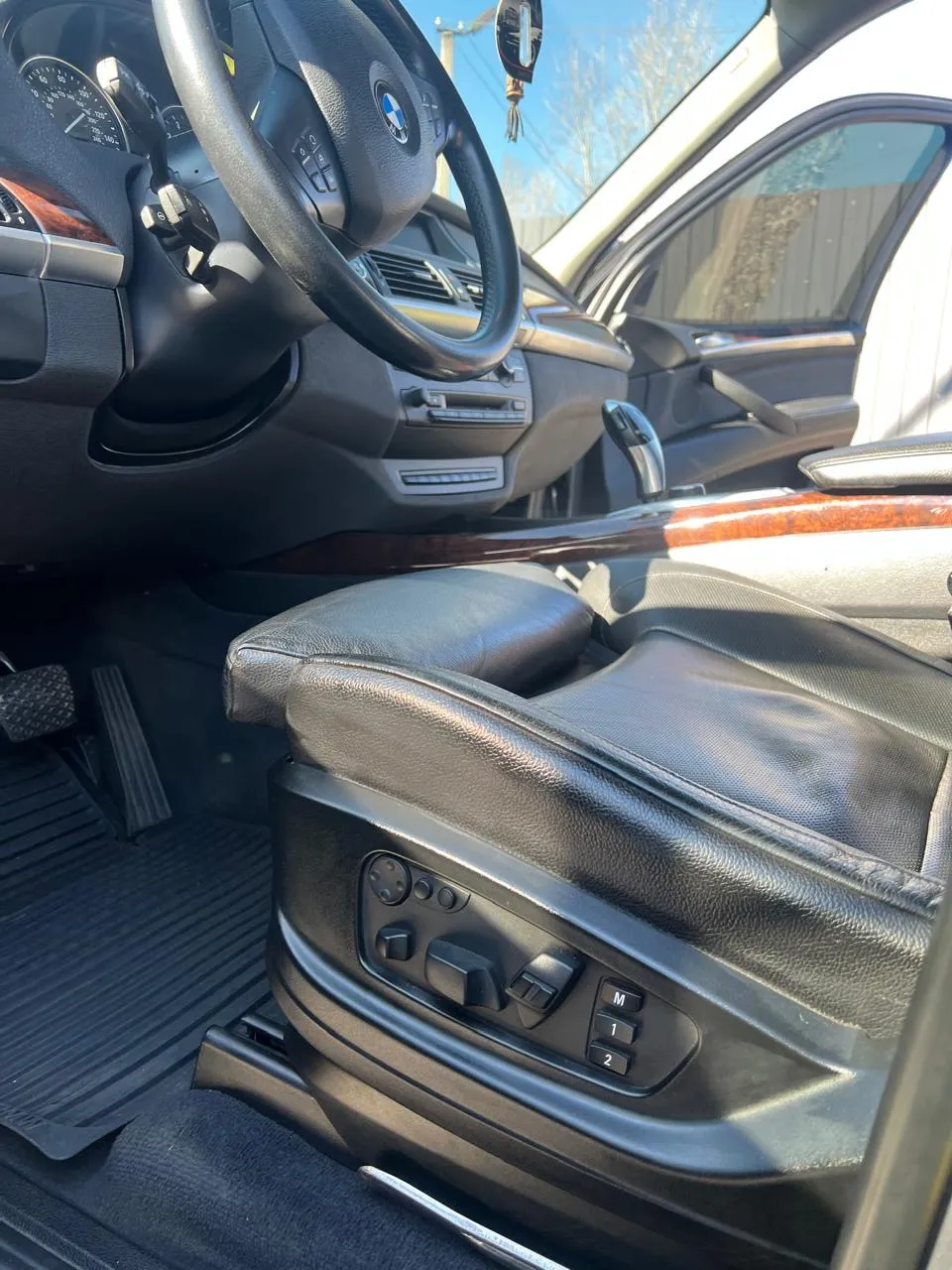 BMW X5 - фото 30