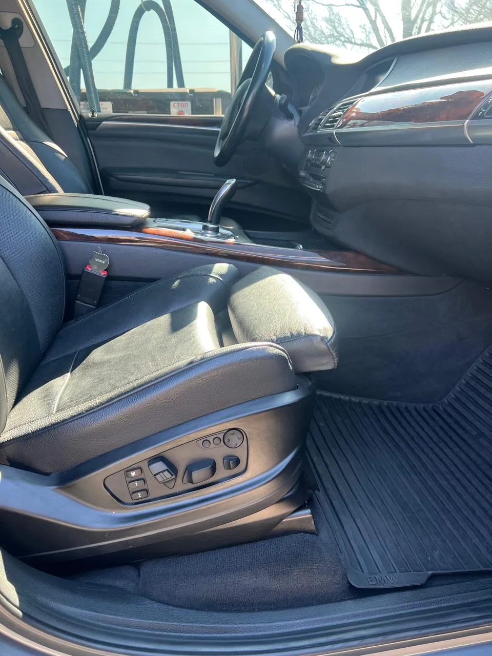 BMW X5 - фото 32