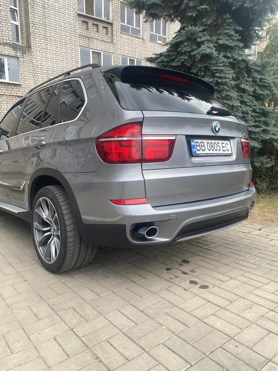 BMW X5 - фото 25