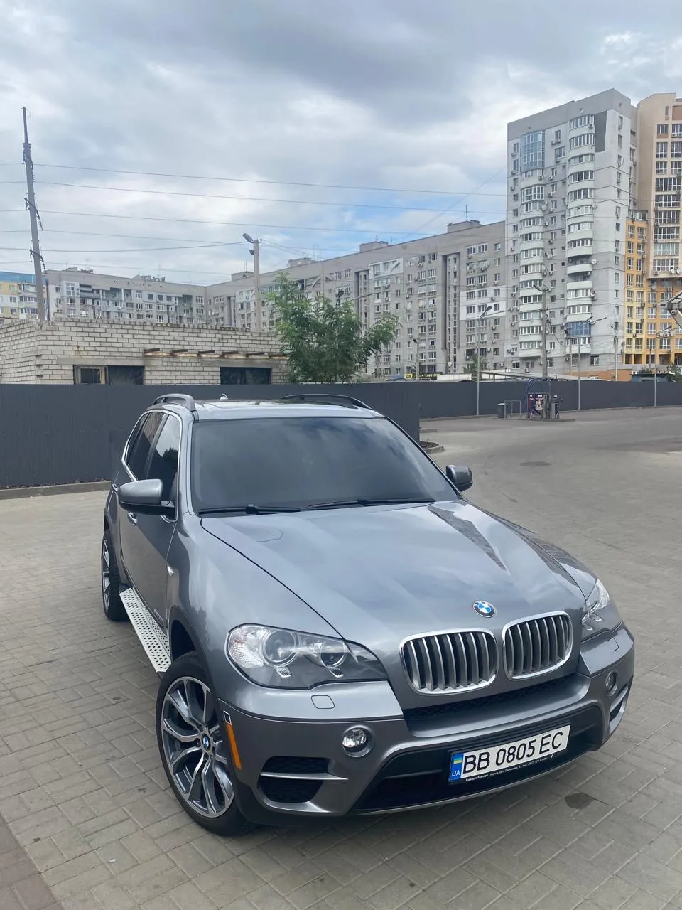 BMW X5 - фото 1