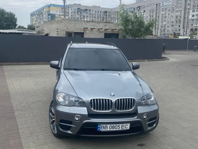 BMW X5 - фото 5
