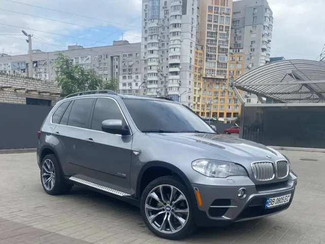 BMW X5 - фото 3